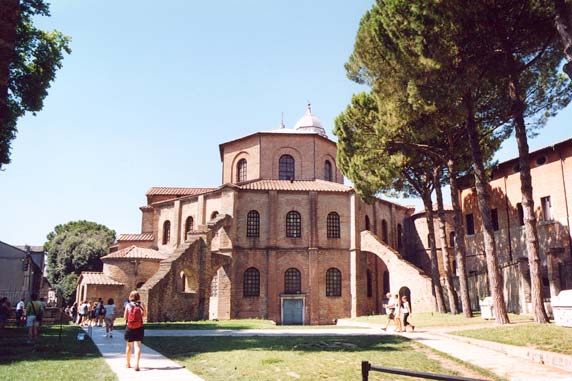 Arkkitehtuurin malli San Vitale, Ravenna