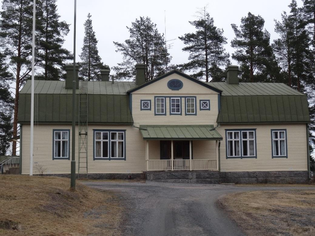 7 3.3 Rakennettu ympäristö Rotkolan alueen Äänekoskentien ja rautatien välisellä alueella on 1930-luvulta lähtien rakentunut eri-ikäisten omakotitalojen muodostama asuntoalue tehdasalueiden