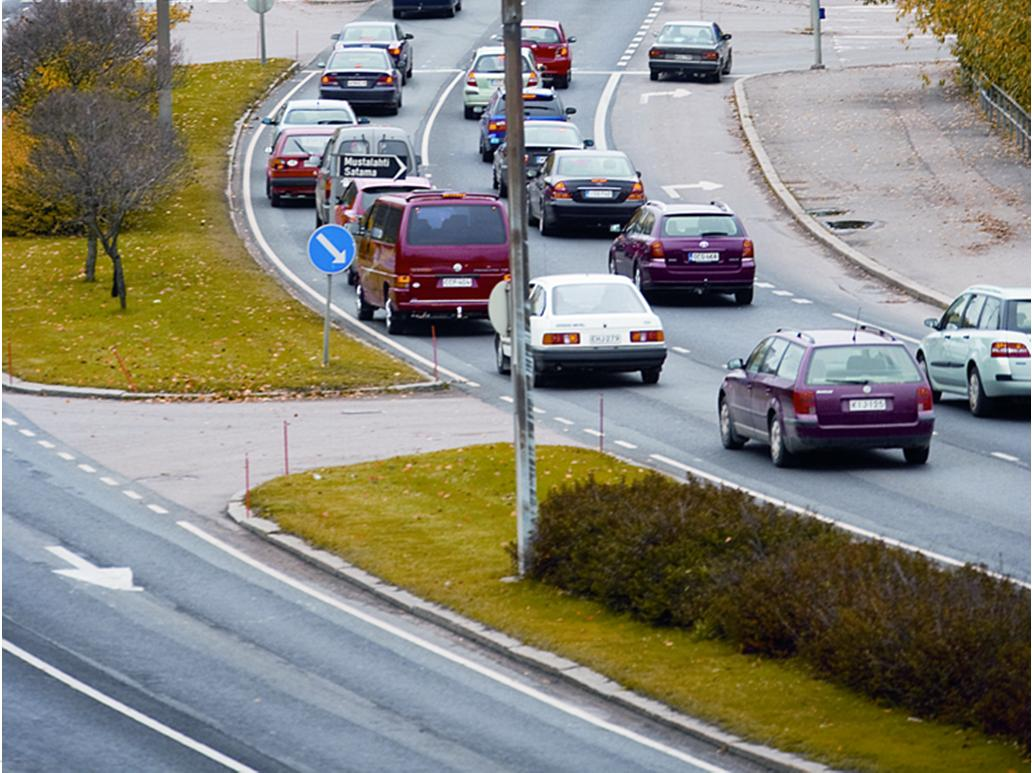 menojen kasvu Väestökehitys, ikärakenne ja