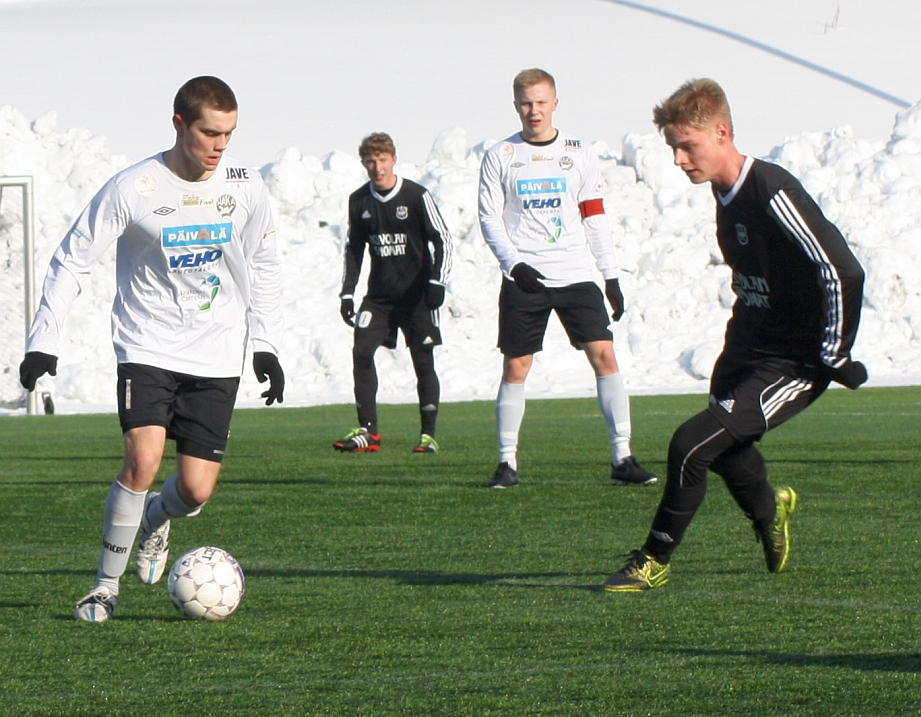 Erkka Helminen, Man of the Match. Askelmerkit ovat kohdallaan, kun ensi sunnuntaina vastaan saadaan VPS:n raitapaidat. Ottelu alkaa Saharassa klo 17. Tervetuloa kannustamaan.