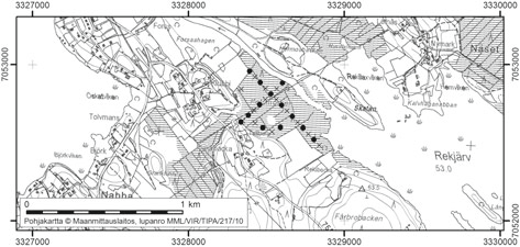 Teuvo Herranen 60. Petomossen Petomossen (kl. 2323 04, x = 7052,8, y = 3328,4) sijaitsee noin 39 km Kruunupyyn keskustasta kaakkoon (kuva 70).