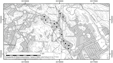 Kruunupyyssä tutkitut suot ja niiden turvevarat Osa 1 22. Långbackkärret Långbackkärret (kl. 2323 02, x = 7058,8, y = 3315,9) sijaitsee noin 25 km Kruunupyyn keskustasta kaakkoon (kuva 27).