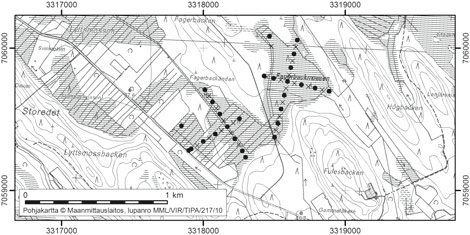 Teuvo Herranen 31. Fagerbackmossen Fagerbackmossen (kl. 2323 02, x = 7059,7, y = 3318,4) sijaitsee noin 26 km Kruunupyyn keskustasta kaakkoon (kuva 37). Se rajoittuu pääosin mäkiseen moreenimaastoon.