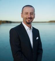Norbert Mix President,