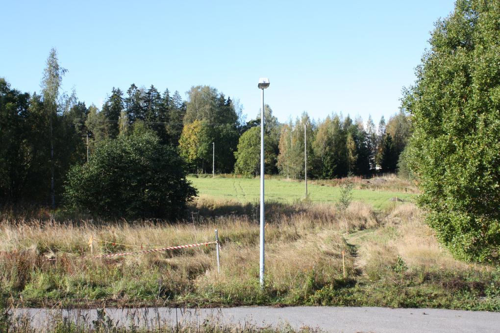 4. Tutkimusalueen kuvaus Tutkimusalue sijaitsi Kauklahdenväylän molemmilla puolilla.