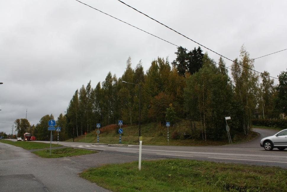 Koekaivauksissa tehtiin yhteensä yhdeksän koeojaa, joista kaksi sijaitsi Espoonjoen rannan viereisellä alueella.