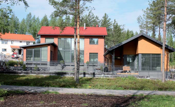 Toteutuneen Länsi-Taasjärven asemakaava-alueen rakennuksia. / Toteutuneen Länsi-Taasjärven asemakaava-alueen rakennuksia. 3.2.