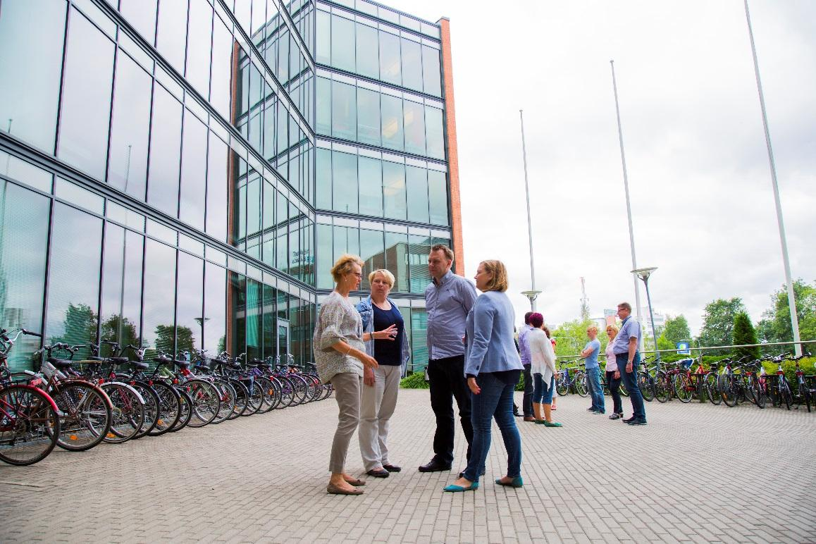 Toiminnan johtaminen Kaupunkistrategiassa ja muissa strategisissa asiakirjoissa asetettuja tavoitteita toteutetaan päivittäisessä toiminnan johtamisessa.