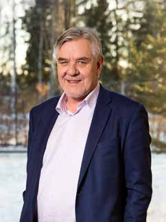 puheenjohtaja, Fixcel Group Oy, 2015, hallituksen jäsen, Mäntsälän Yrityskehitys Oy 2011, Hallituksen jäsen, Silexium Oy 2007, hallituksen puheenjohtaja, Haaslahti Oy 2016 202 500 osaketta Tomi