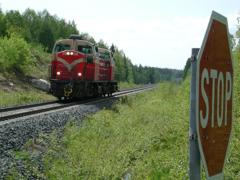 ESPOO 2004 TUTKIMUSRAPORTTI RTE2207/04 Kuva: Jouni Hytönen, Kalliovaaran tasoristeys Tasoristeysten turvallisuus Joensuu