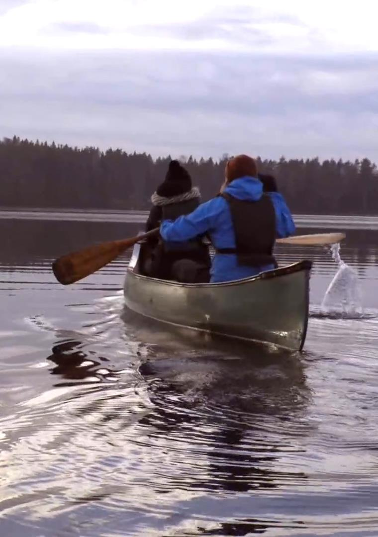 MUKAAN MUUTOKSEEN Metsähallituksen ja Eerikkilän strategisena tavoitteena on saada aikaan pysyviä muutoksia lasten ja nuorten terveyteen ja hyvinvointiin luonnossa liikkumisen avulla.