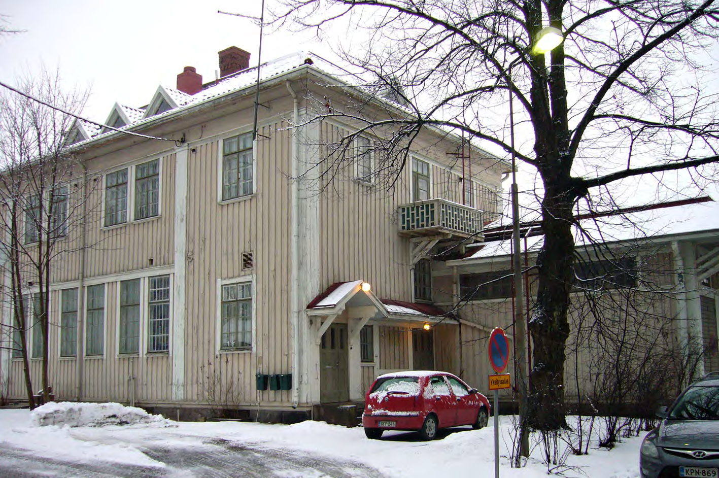 Alla vasemmalla vanha