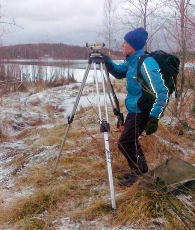 Vuonisjärveen tuleva kokonaisfosforin vuosikuorma Kokonaisfosforin pidättymiskerroin (nettosedimentaatio) Ennustettu eli mallitarkasteluun perustuva laskennallinen järven kokonaisfosforin pitoisuus