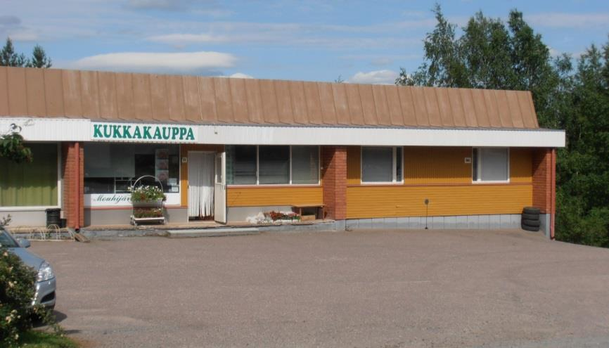 KULTTUURIHISTORIALLINEN ARVO Rakennushistoriallinen arvo Historiallinen arvo Maisemallinen arvo Arvojen perustelu Arvoluokka 3 arkkitehtoninen Asutushistoria, taloushistoria Maisemallisesti keskeinen