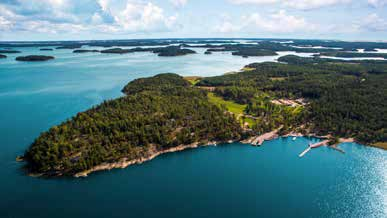 Trafikmeddelanden, uppdaterade tidtabeller, transportvillkoren och lediga jobb hittar du på vår hemsida www.finferries.