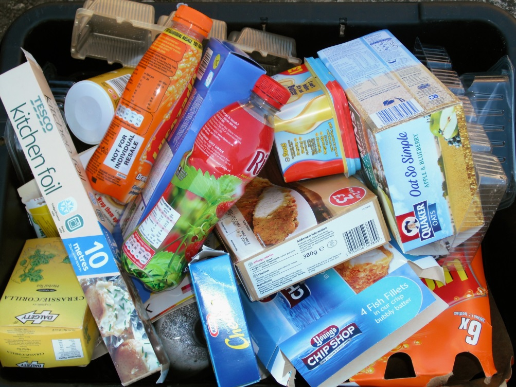 Elintarvikepakkaukset Pakkaukset nähdään yleensä vain käytön jälkeisenä roskana