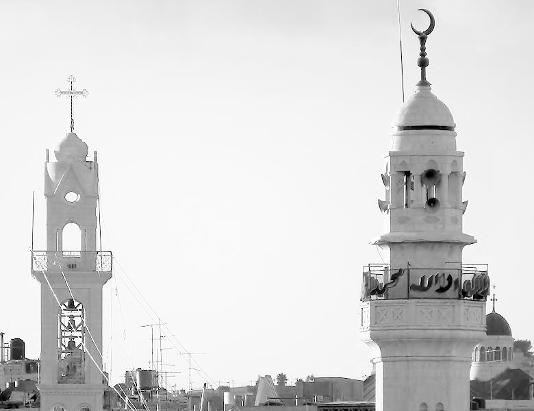 Suomikirkon kuulumisia Miten meidän kristittyjen tulisi suhtautua Islamiin? Muslimien ja kristittyjen keskinäisillä suhteilla saattaa olla paljon suurempi merkitys kuin mitä tulemme ajatelleeksikaan.
