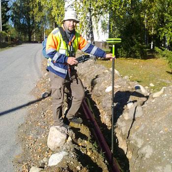 Rajanäyttö ja rajanpaikan määrääminen Rajan paikan määrääminen on pidettävä erossa rajankäynnistä Lähes jokaisessa toimituksessa vanhat rajamerkit etsitään, rajat