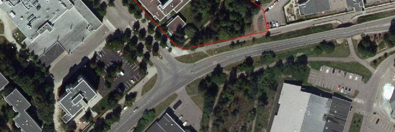 Korttelin koillis- ja kaakkoisreunat rajautuvat Majakkaniityn puistoon, lounaisreuna Espoonlahdenkatuun ja luoteisreuna Lokirinteeseen.