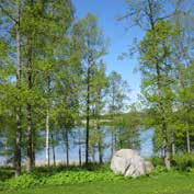 Merellinen luonto luo huikeat puitteet aktiivilomalle, ja idylliset ruukkikylät vievät kiehtovalle matkalle vuosisatain taakse.