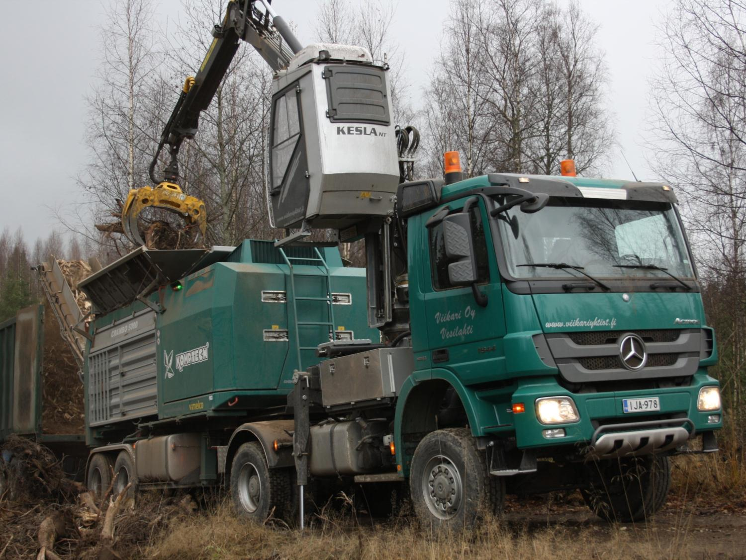 Crambo 5000 - Siirtoautona Mercedes-Benz Actros 1844 4 4.