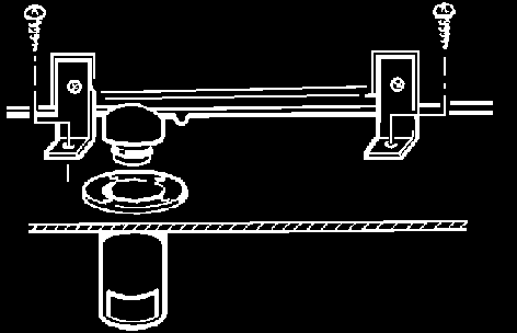 Jätä perävaunuissa riittävä väli ohjaamon takaseinän ja perävaunun väliin (huomaa kääntö- ja taittoliikkeet).