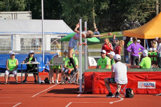 2015 M19 200 m 7e Jon Forss 24,24 3e Ilari Ryyppö 22,94 M19 400 m 1e1 Aleksi Heimonen 51,33 PB 5e2