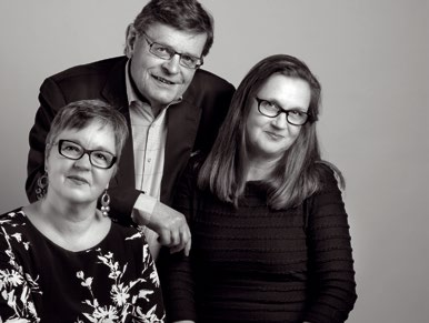 Messun juontavat Pekka Korhonen ja Minna Hietala. Musiikissa Ville Myllykoski yhtyeineen, Tuomaskuoro Inna Vintturin johdolla. 5.3. Saarnaa psykologi, kirjailija ja kolumnisti Maaret Kallio.