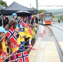 eurooppalaisena raideliikennekaupunkina, jonka eri kohteet ovat paikallisille ja matkailijoille helposti saavutettavissa Bussivaihtoehdossa kaupungin