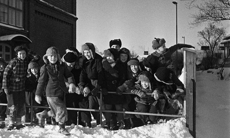 Julen på räls Plats: Spåramuseet, Tölögatan 51 A. Målgrupp: 5 7-åringar. Tidpunkt: 8.12. 12.12 mondag-fredag kl. 9 13. Innehåll: Det är bråda tider före jul.