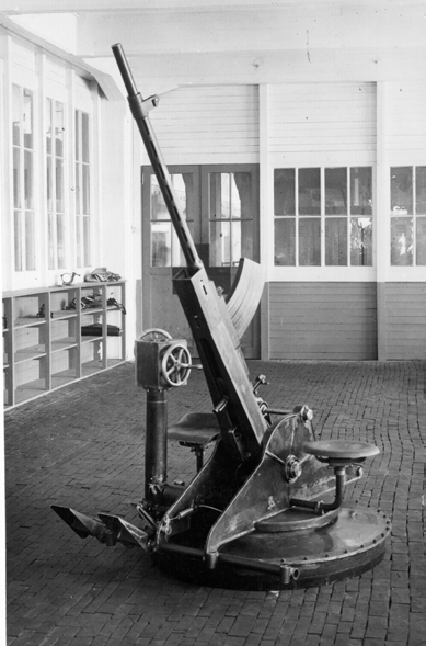 5(12) Tampellan esitteessä vuodelta 1939 näkyy selvästi konetykki, joka on erilainen kuin VKT:n sarjamallit: esim.