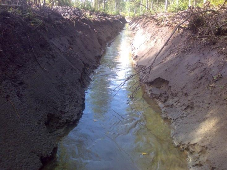 Vesiensuojelurakenteet, Kiintoaineksen pysäyttäminen Hidastetaan virtausta,