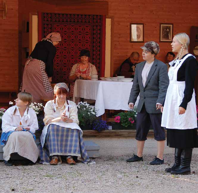 Kohtaus Kurikan Museonmäen kesäteatterilla esitetystä