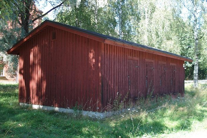 Rakentamistapaohje 13 (18) Kortteli 27101 tontit 4-6, kortteli 27102: Julkisivumateriaalivaihtoehtona on muurattu punatiili. Tiilimuurien väri noudattaa kasarmialueella käytettyjen tiilten väriä.