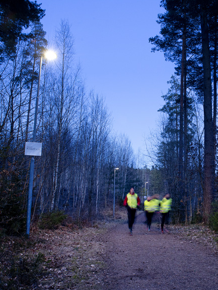 Evolume tarjoaa erilaisia valonohjausvaihtoehtoja kestävien valaistusratkaisujen luomiseksi. Myös DALI-versiot ovat mahdollisia.