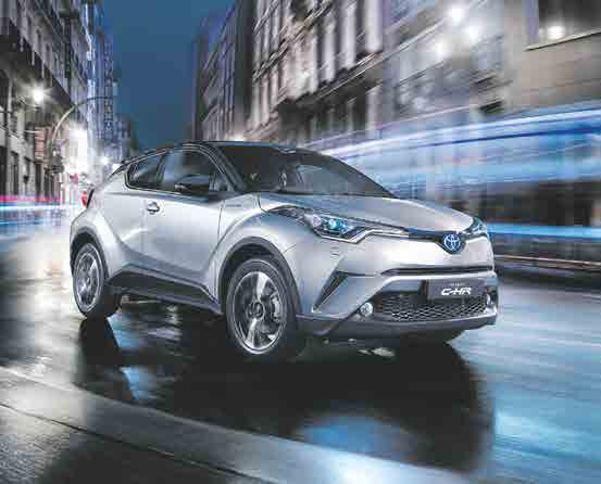 UUSI TOYOTA AJA SE NYT. TOYOTA.FI/C-HR Erottuva design. Ensiluokkaiset materiaalit.