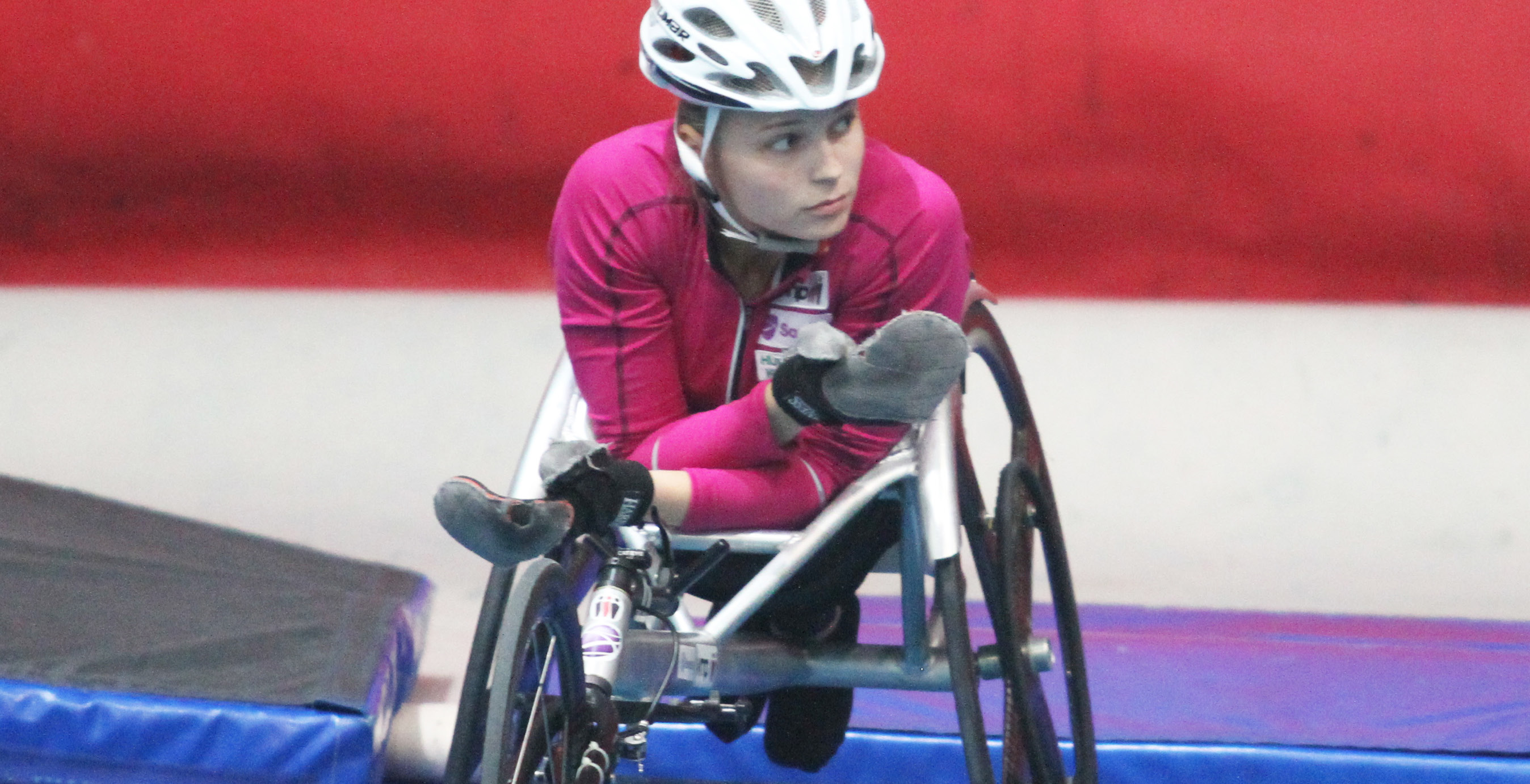 Ratakelaaja Amanda Kotaja oli yksi kuudesta kesälajien suuren apurahan saaneista vammaisurheilijoista.
