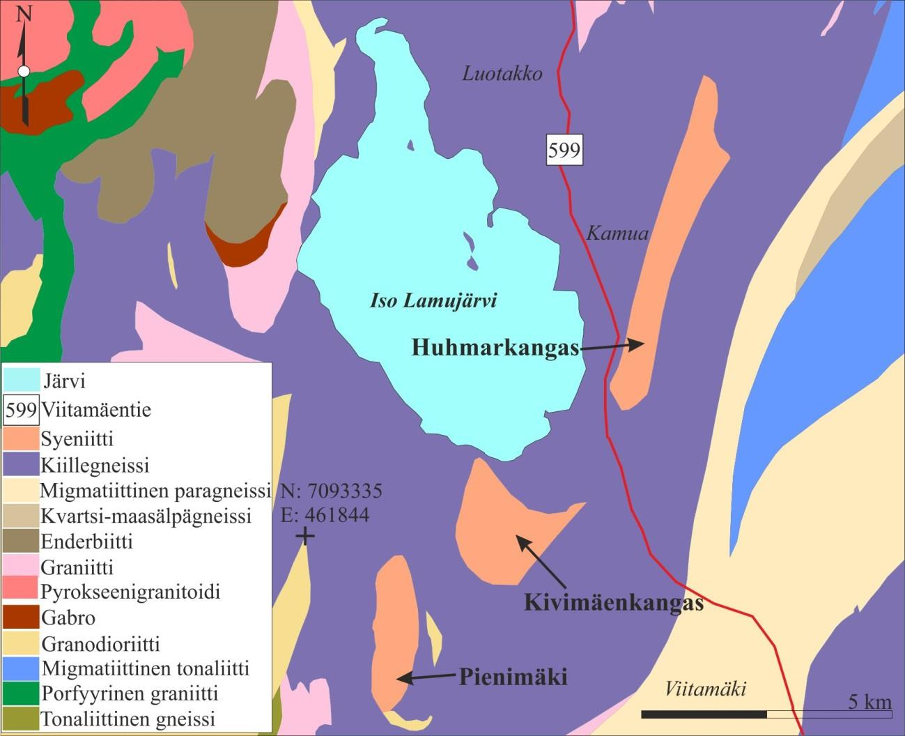 81 Kuva 31. Lamujärven kolme syeniittiplutonia; Pienimäki, Kivimäenkangas ja Huhmarkangas. (ETRS- TM35FIN) (Muokattu; Suomen kallioperä DigiKP 2014).
