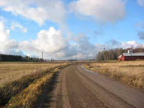 Nykyisiä voimajohtorakenteita visuaaliselta vyöhykkeeltä 2 nähtynä. Vyöhyke 3.