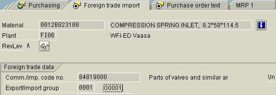 3. Foreign trade import-välilehdeltä huomataan, että materiaalille (0012B023100), tässä tapauksessa puristusjousille on valittu tullitariffi 84819000. 4.