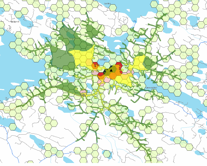 KUVIO 11. Kuhmon asemapaikan 8 minuutin ja 15 minuutin saavutettavuus.