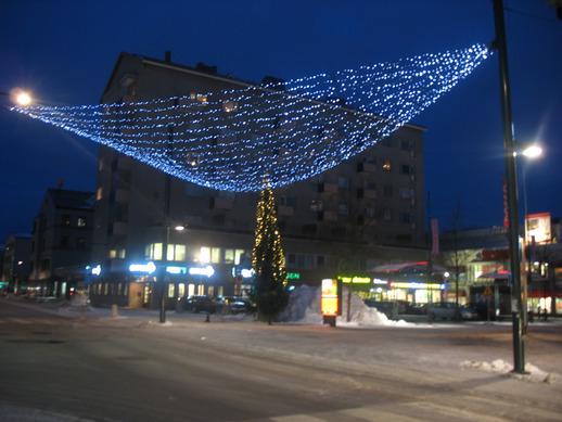 2016 Kaikki maksulliset kadunvarsipaikat ovat ilmaisia, mutta aikarajoitettuja kiekkopaikkoja.