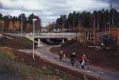 Yhdyskuntarakenteen eheyttäminen ja tiivistäminen ja kevyttä liikennettä suosivan maankäytön toteuttaminen yleensä ovat ensisijaiset toimenpiteet.