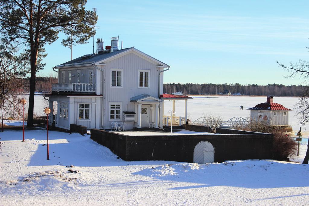7. Yhtiön hallinto Varsinaisen yhtiökokouksen pitivät kaupunginhallituksen puheenjohtajisto.