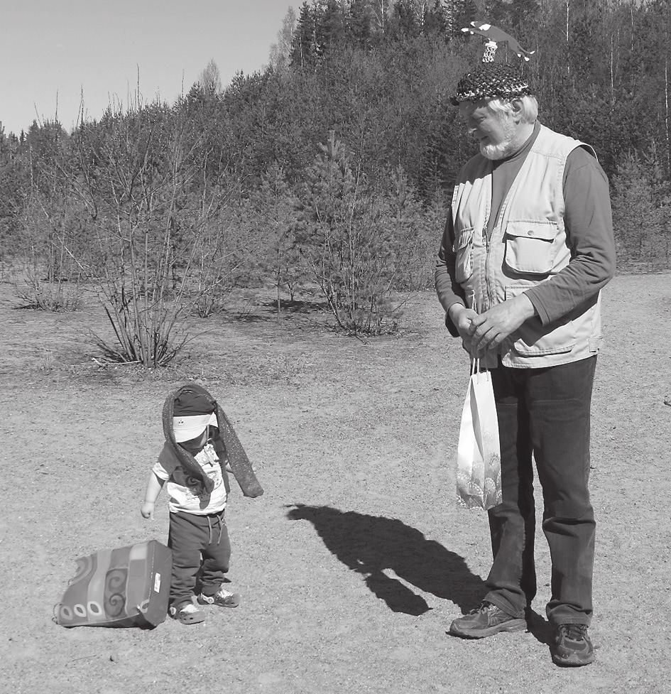 Näiden lisäksi nyt viime vuosina on järjestetty myös aikuisten ja lasten oma päähinekilpailu jossa palkitaan molemmista sarjoista hauskin/paras päähine.