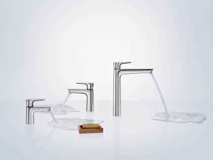 Axor_Citterio_Select_Kitchenmixer_Pull-Out Spout_Silhouette Copyright: Uli Meier for Axor / Hansgrohe SE Axor_Citterio_Select_Kitchenmixer_Pull-Out Spout_with_Water Copyright: : Uli Meier for Axor /
