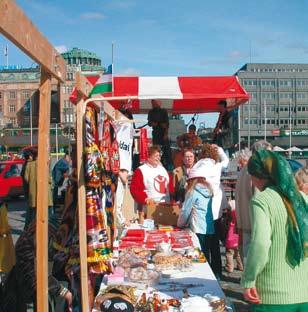 The numbers of visitors and participating NGOs have recently grown rapidly. Markets were held in 2006 in 19 locations from Rovaniemi in Lapland to Mariehamn in the Åland Islands.