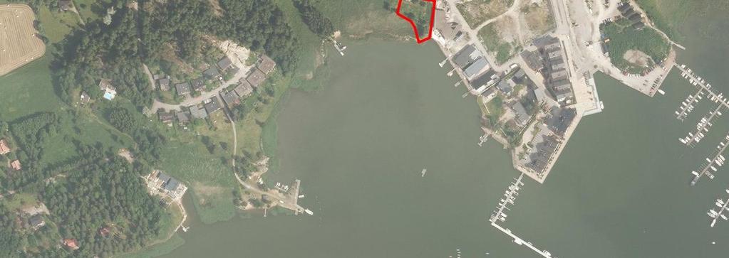 Kaavaehdotuksessa osoitettavien pientalotonttien (AO-4) yhteenlaskettu pinta-ala on 1470 m2 ja puistoalueen (VU-7) n. 4500 m2.