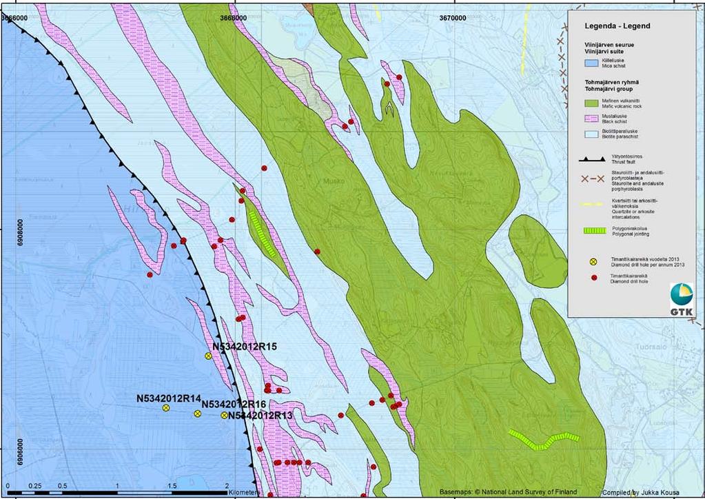 GEOLOGIAN TUTKIMUSKESKUS 59/2014 6 Reikä N5342012R16: kairaussuunta 50 o, lähtökaltevuus 55 o, maakairaus 20,40 m, pituus 199,40 m Reikä leikkaa kerroksellisuutta noin 60 o :een kulmalla.