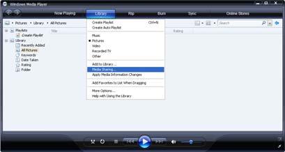 Windows Media Player v11 Windows XP - järjestelmässä 1 Verkkojakamisen määrittäminen 2 Valitse Windows Media Player -soittimen valikosta Library (Kirjasto) ja valitse Media sharing... (Median jakaminen.